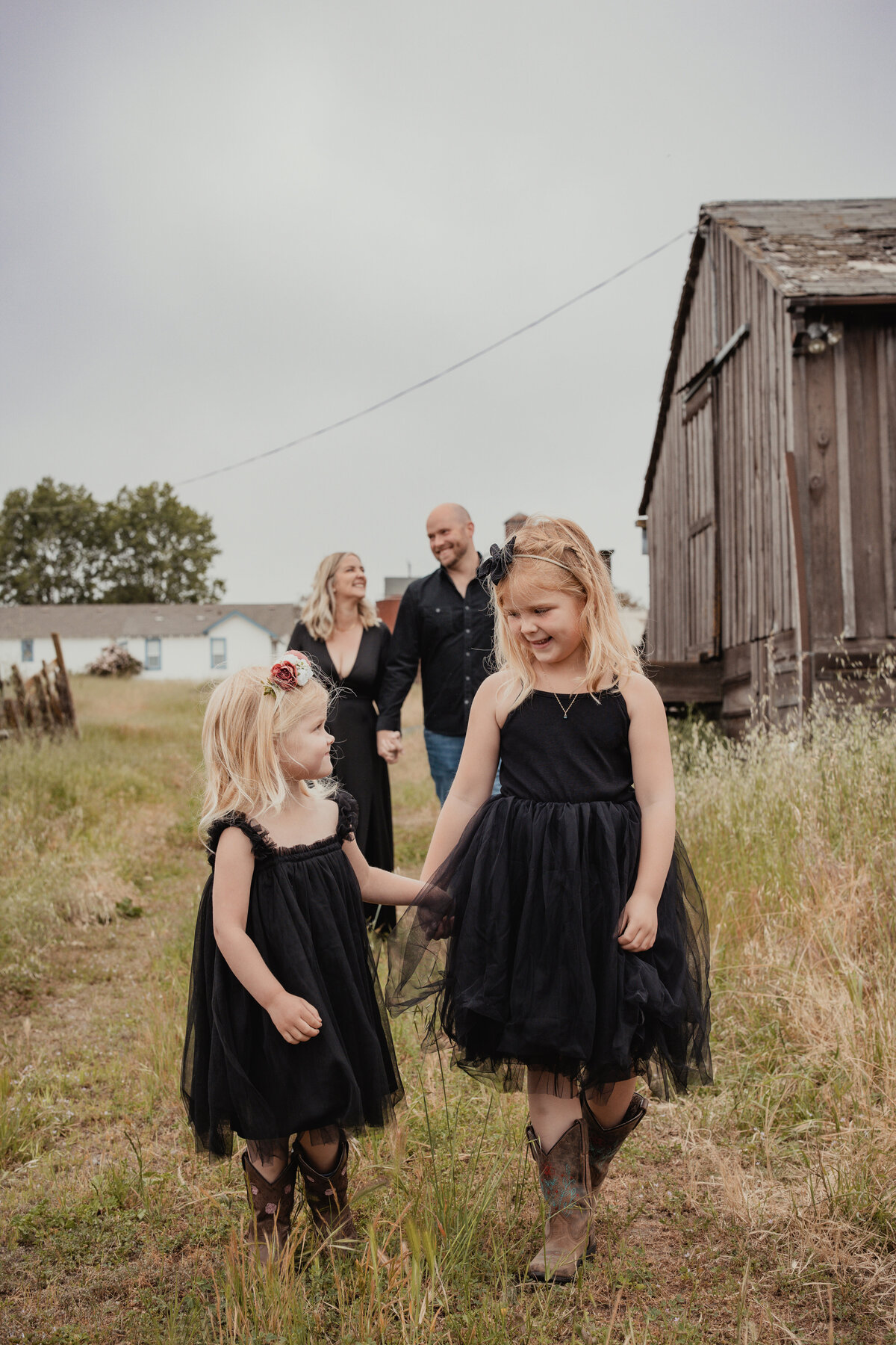 Petaluma california is home to this family and Sonoma County Photographer Alison Renee Photography