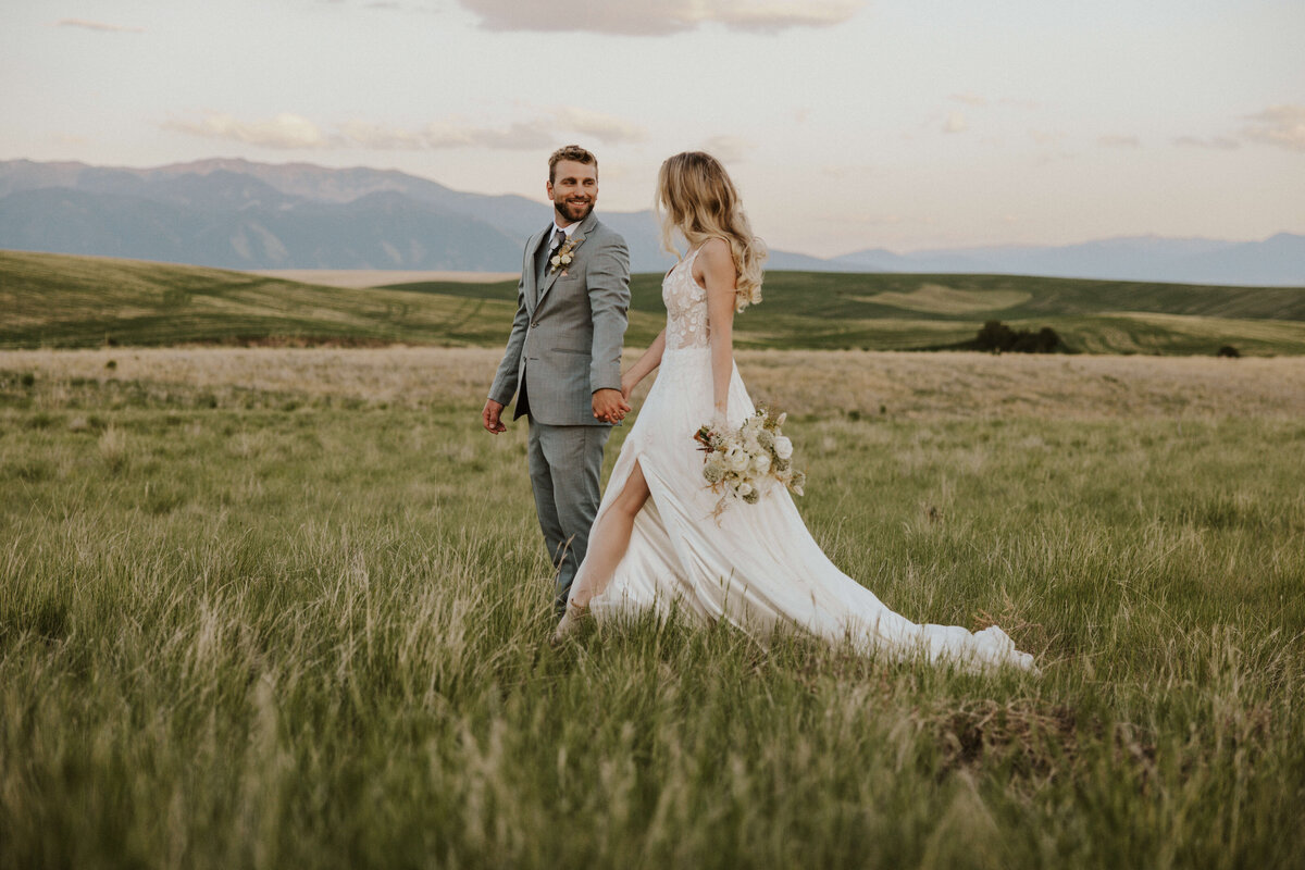 foster-creek-farm-montana-elopement-couple