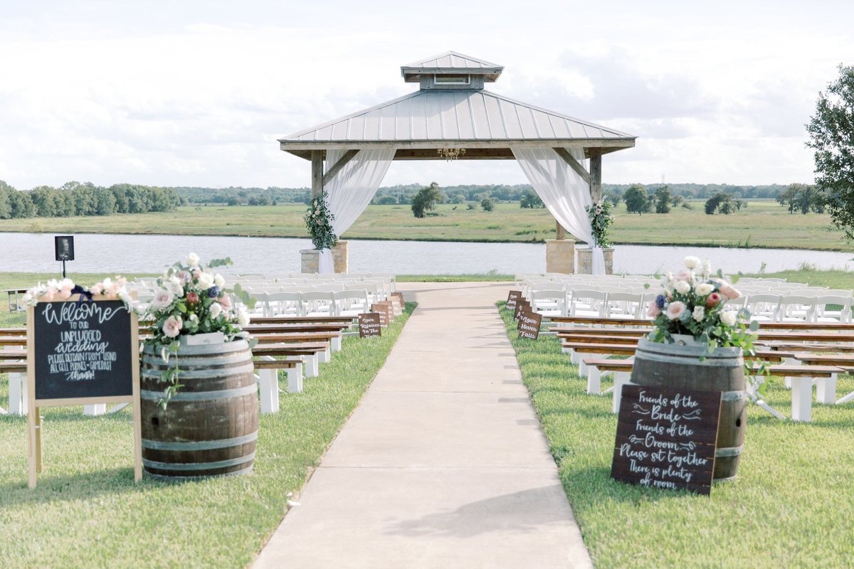 Houston Winery Wedding Venue Emery's Buffalo Creek