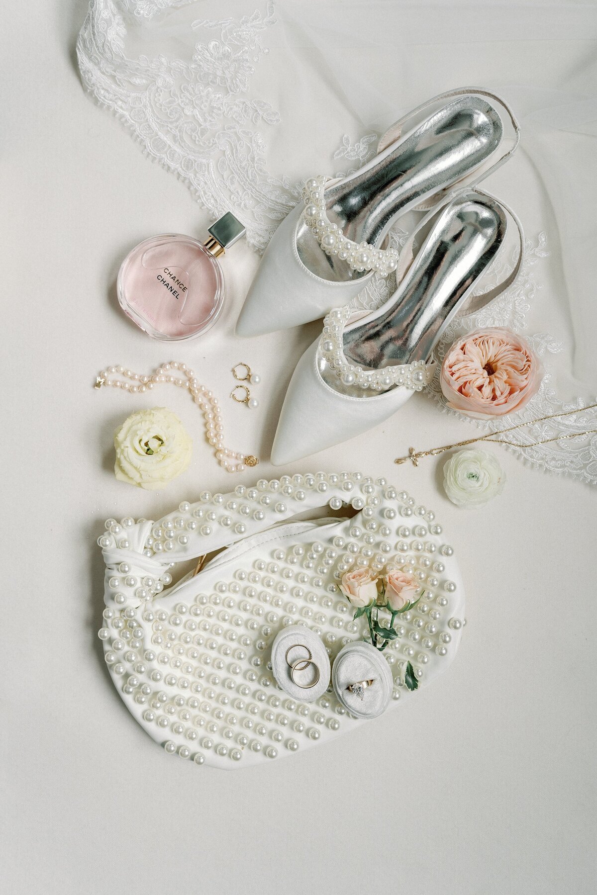 White 0027
