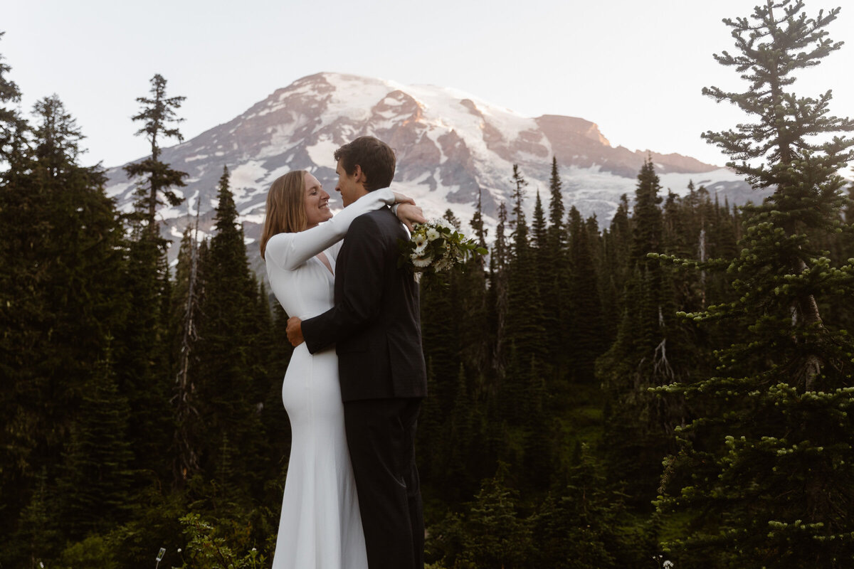 mount-rainier-sunrise-elopement-4