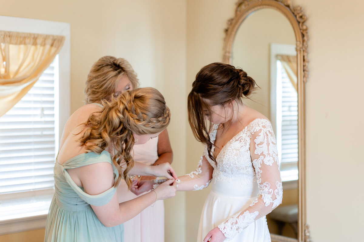 Amber-Grove-Richmond-VA-Wedding-Photography-LL-21