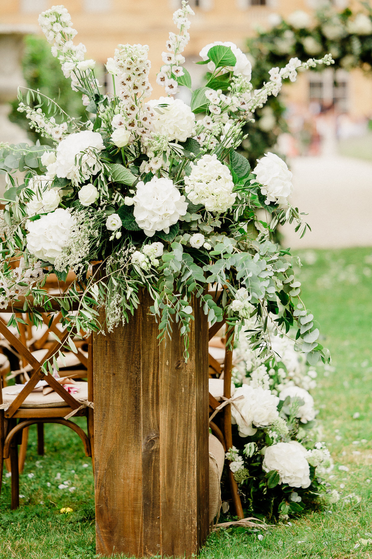 Modern_Chic_Chateau_Valouze_Destination_Wedding_Photographer-117