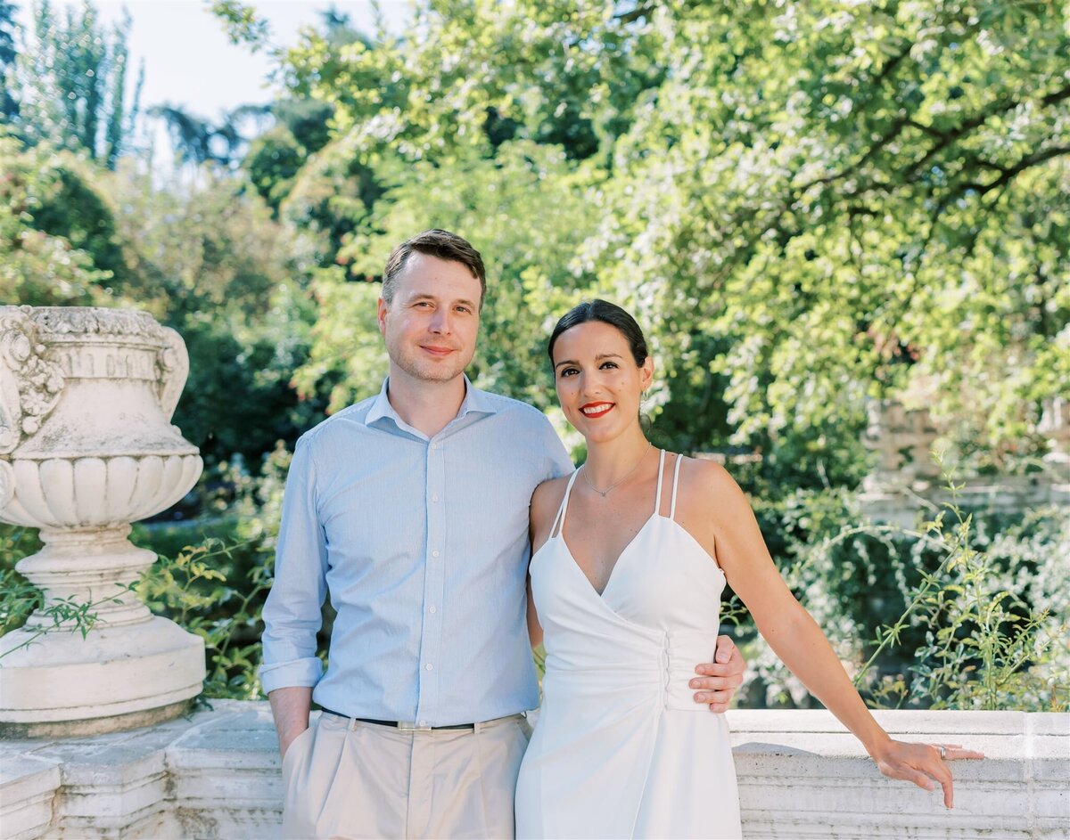 Bröllopsfotograf i Stockholm helloalora Anna Lundgren bröllop i Madrid El Retiro Parken bröllopsporträtt bröllop i Spanien