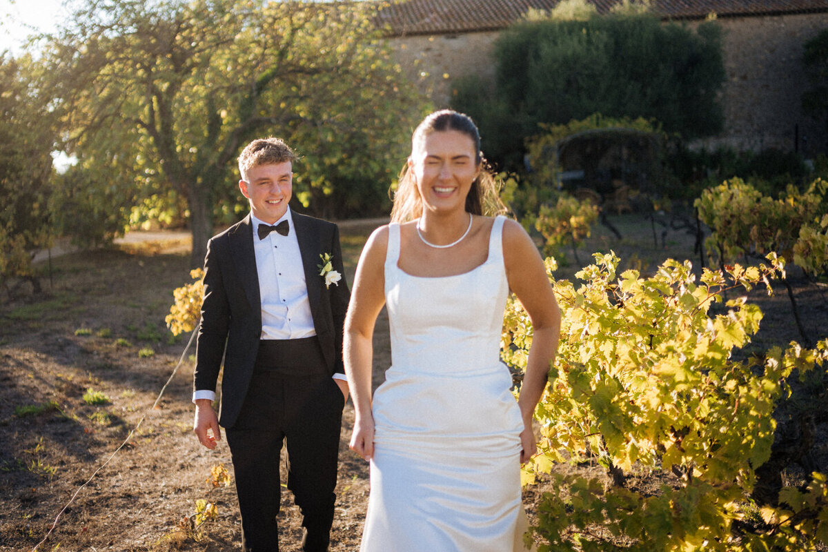 destination-wedding-couple-portrait-french-chateau12