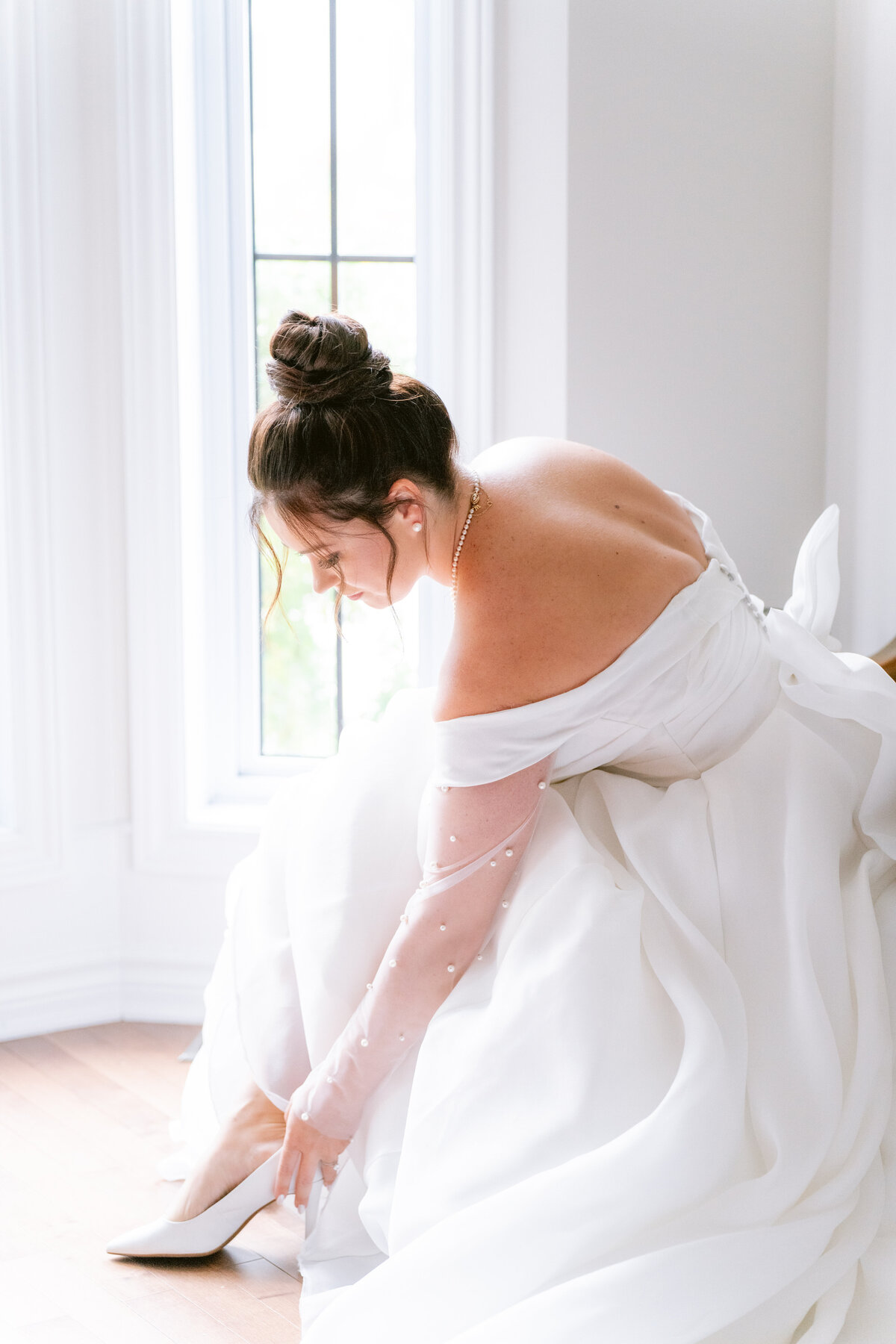 0351 Pascale and Nicolas NAC OBorn Room Wedding Downtown_Ottawa_Photography by Emma