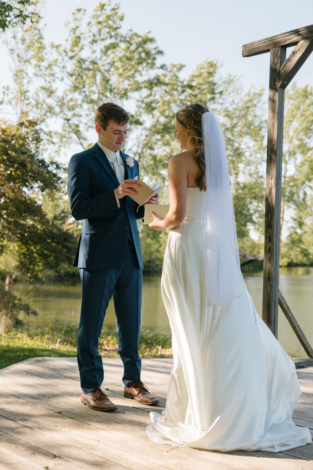 Sydney and Brant's Rustic Midwest Wedding Photography-494