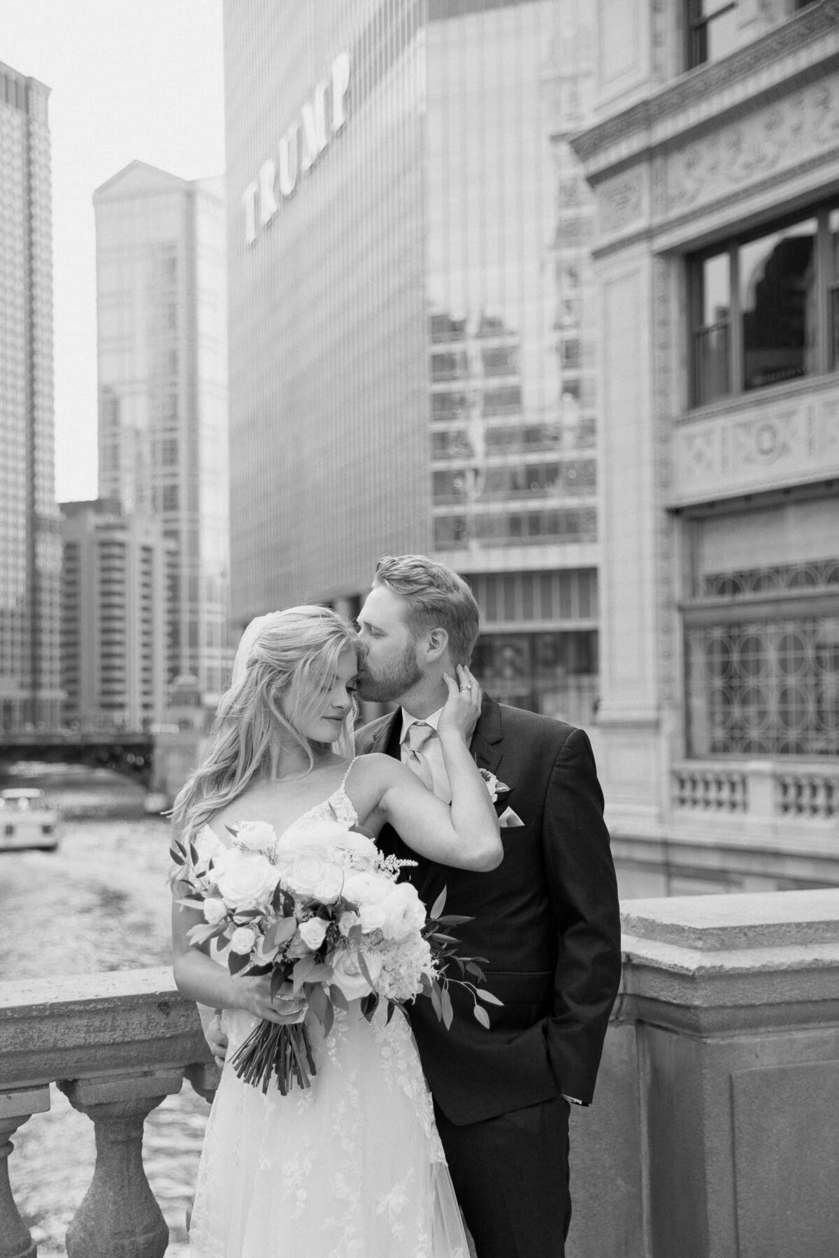 Jack-and-Julia-6.16.2023-Nichole-Babiez-Photography-Chicago-Illinois-wedding-photographer-bridgeport-art-center-downtown-wrigley-building-union-station-couples-wedding-party-portraits-reception-candid-luxury-downtown--45