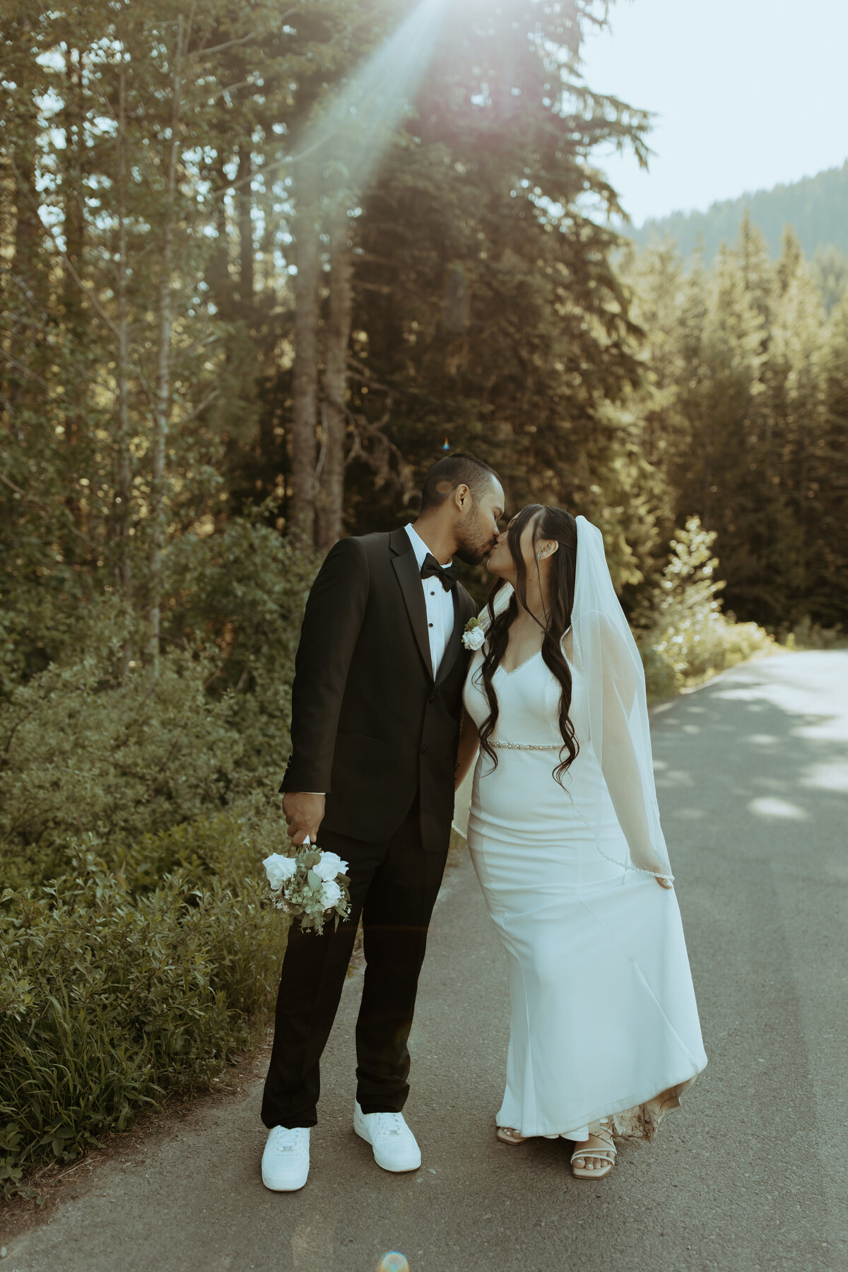 TrilliumLakeElopement
