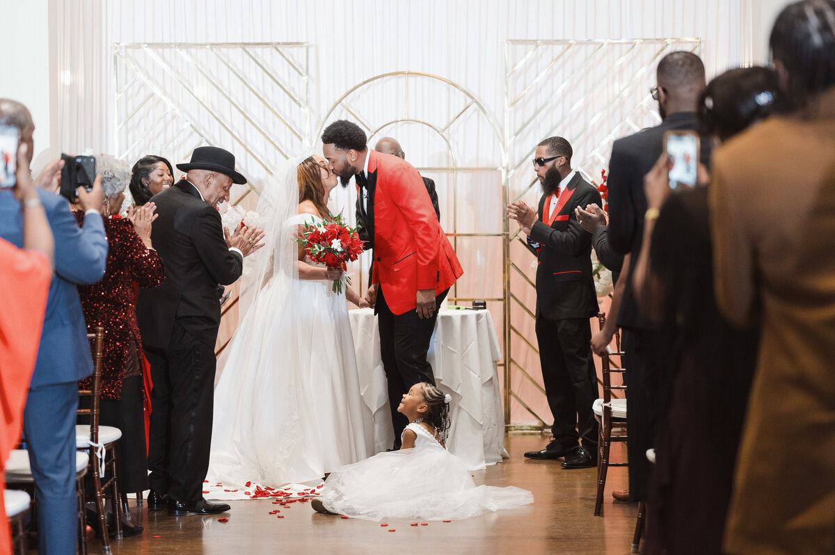 whitby-castle-new-york-wedding-red-theme-with-kids-nj-photographer-suess-moments-182