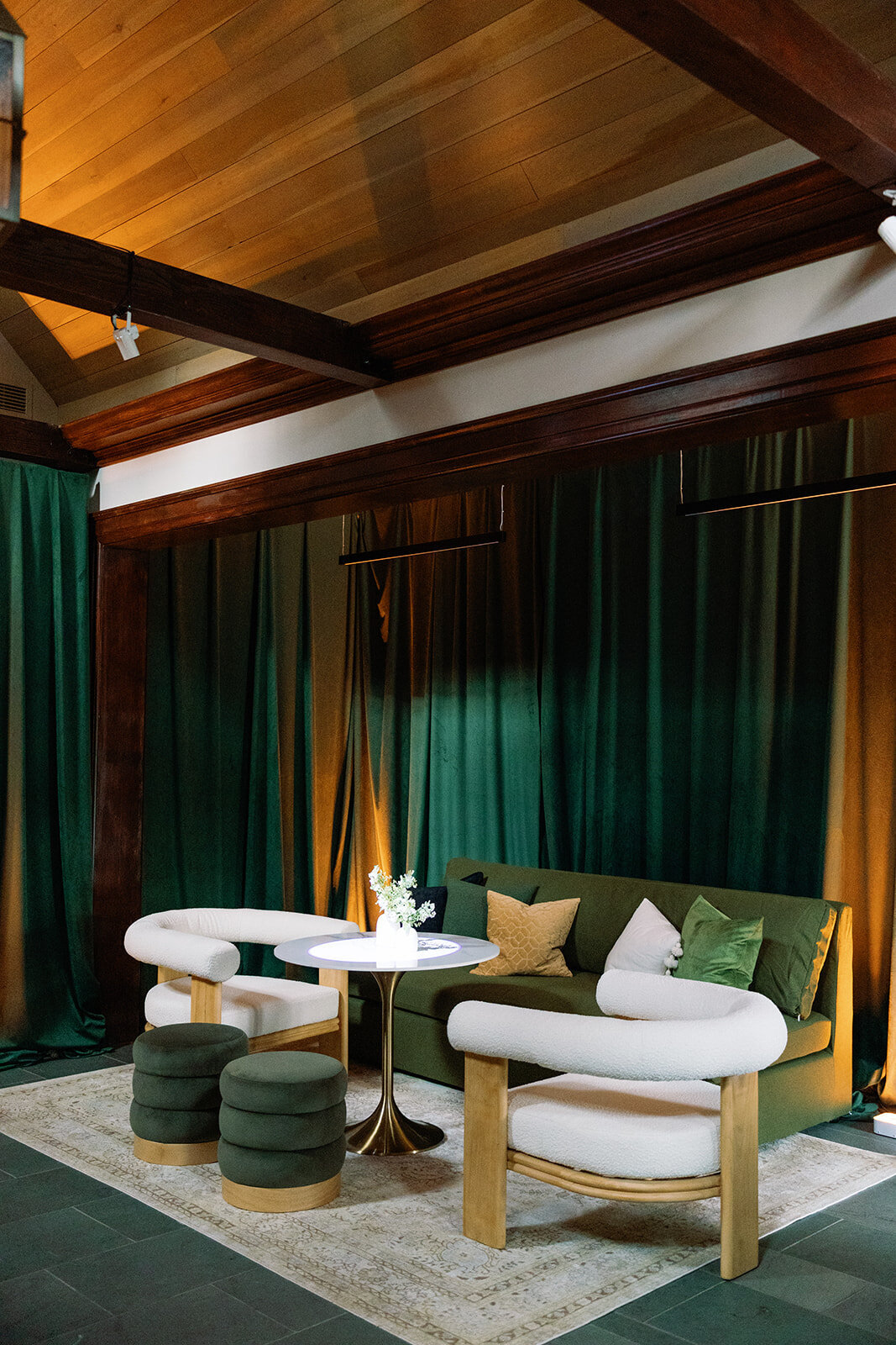 modern-luxury-event-planner-ct