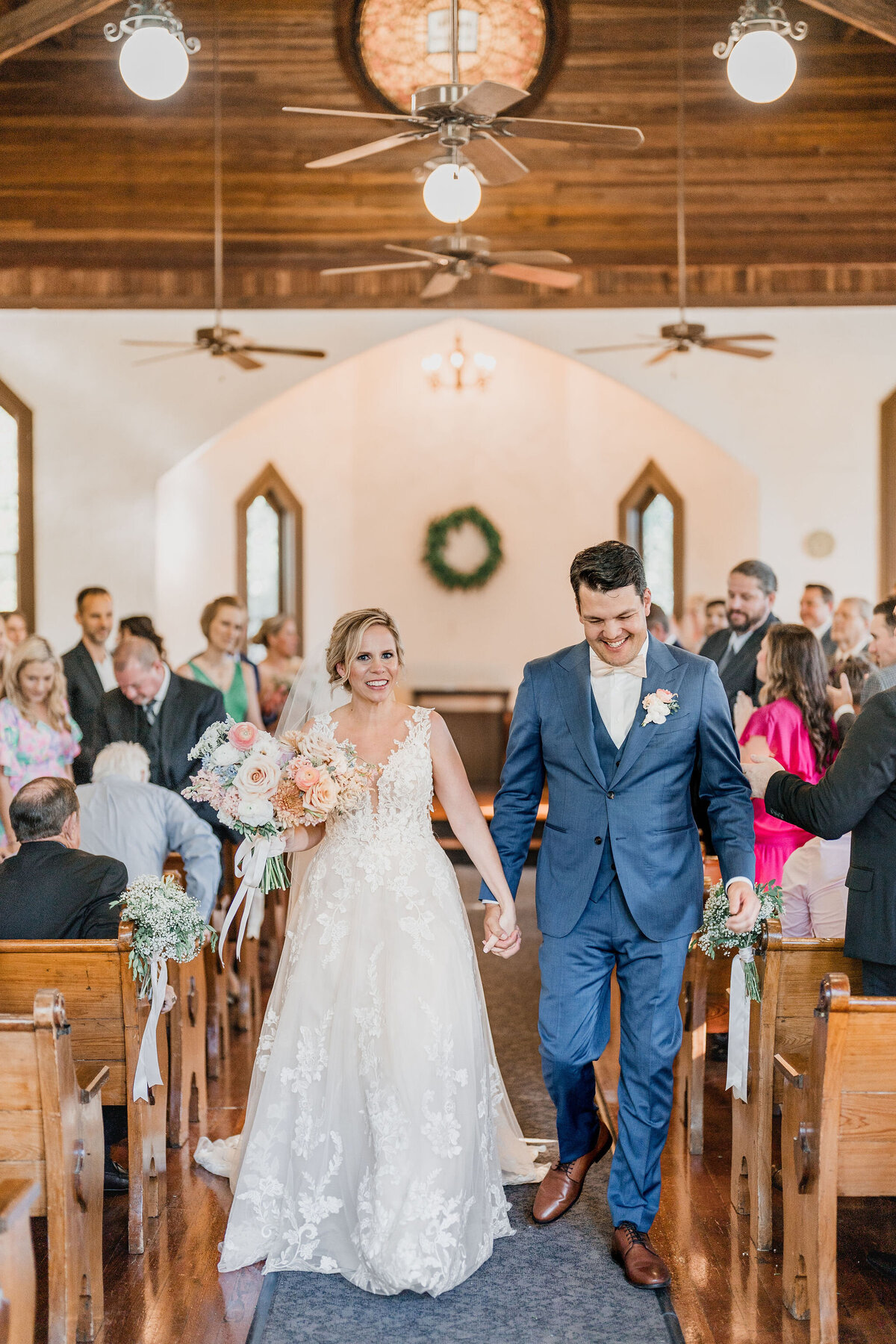 tara-tomlinson-chantilly-chic-elope-tampa-andrews-memorial-chapel-2