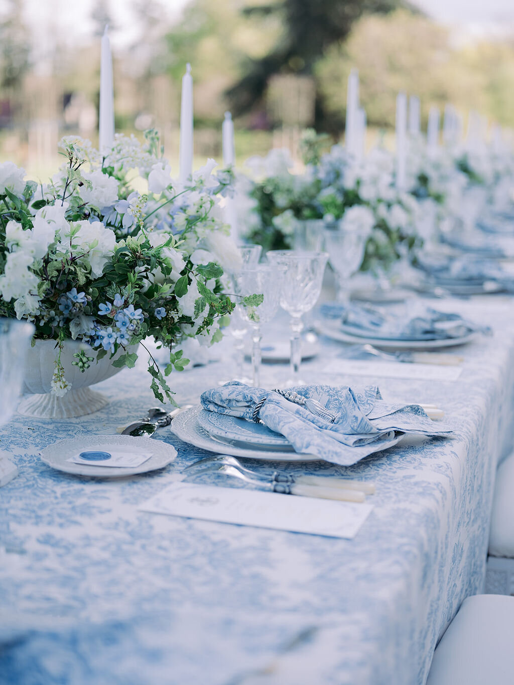 Wedding Reception table in shades of blue