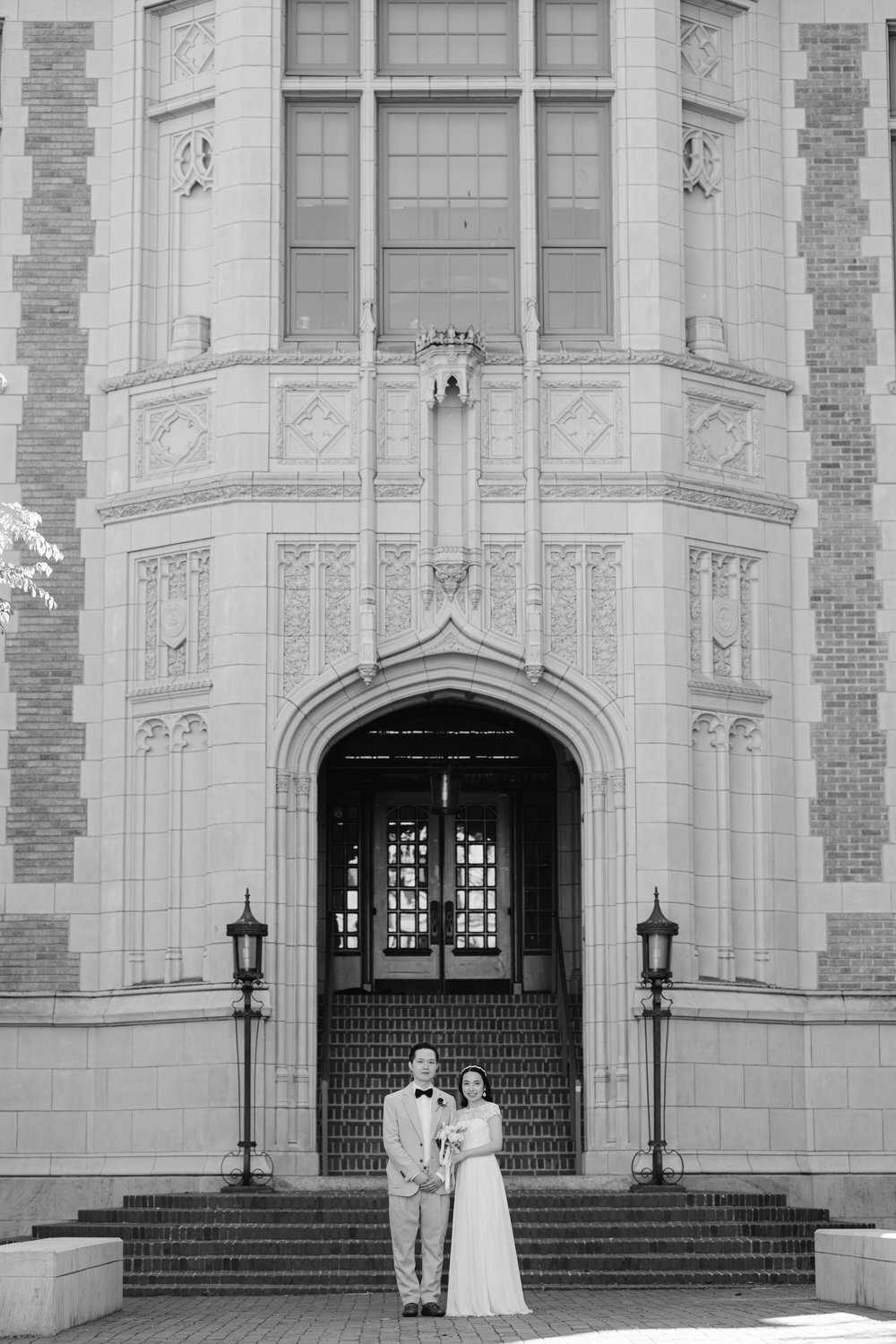 uw wedding couple in black and white