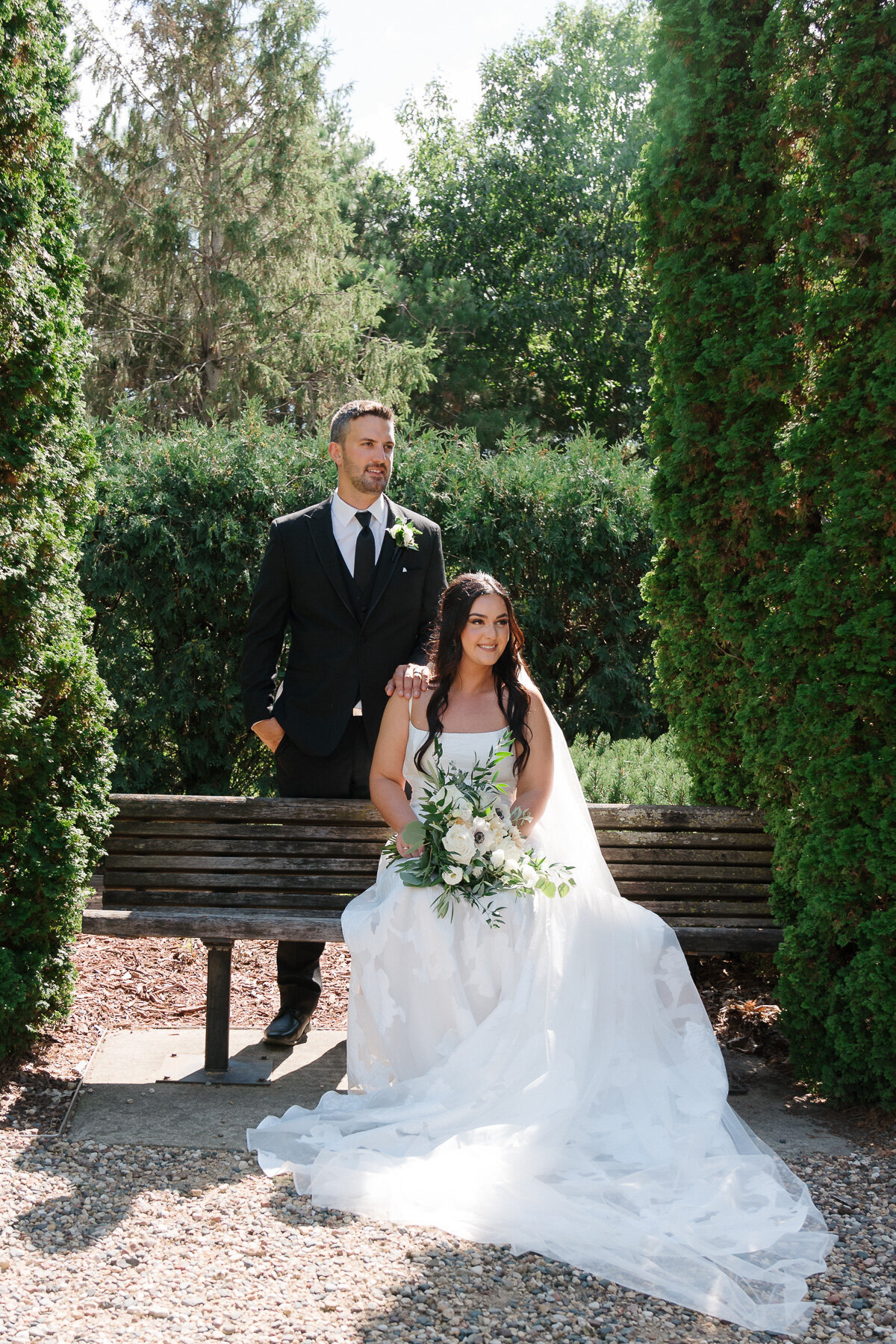 P+T-Minnesota Wedding Photographer-The Capitol Room-St. Peter, MN-20