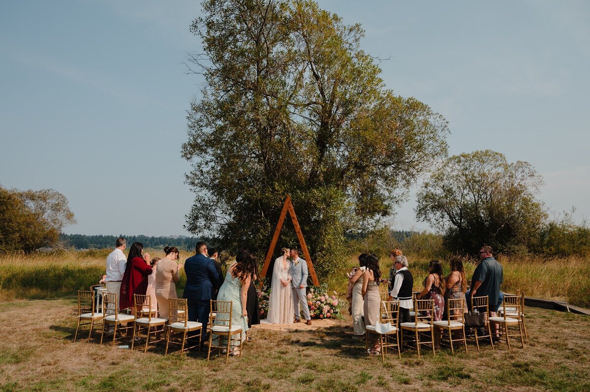Smith_Lake_Farm_Wedding_Elopement_H&M-3
