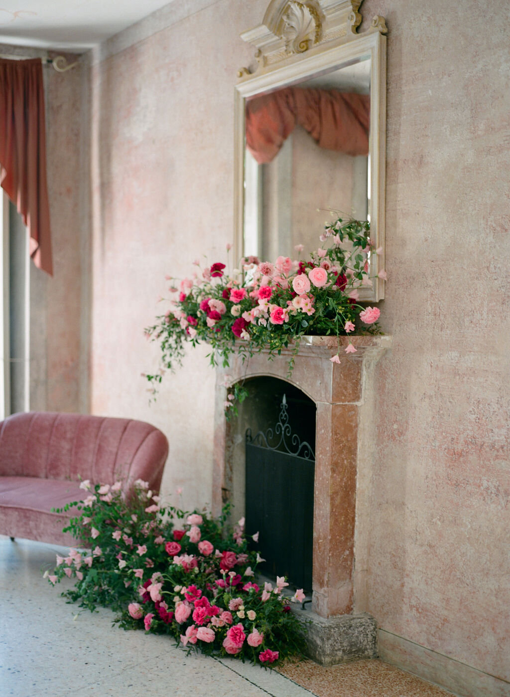 Lake Como pink wedding inspired by Dior Veronique Lorre wedding designer and florist14