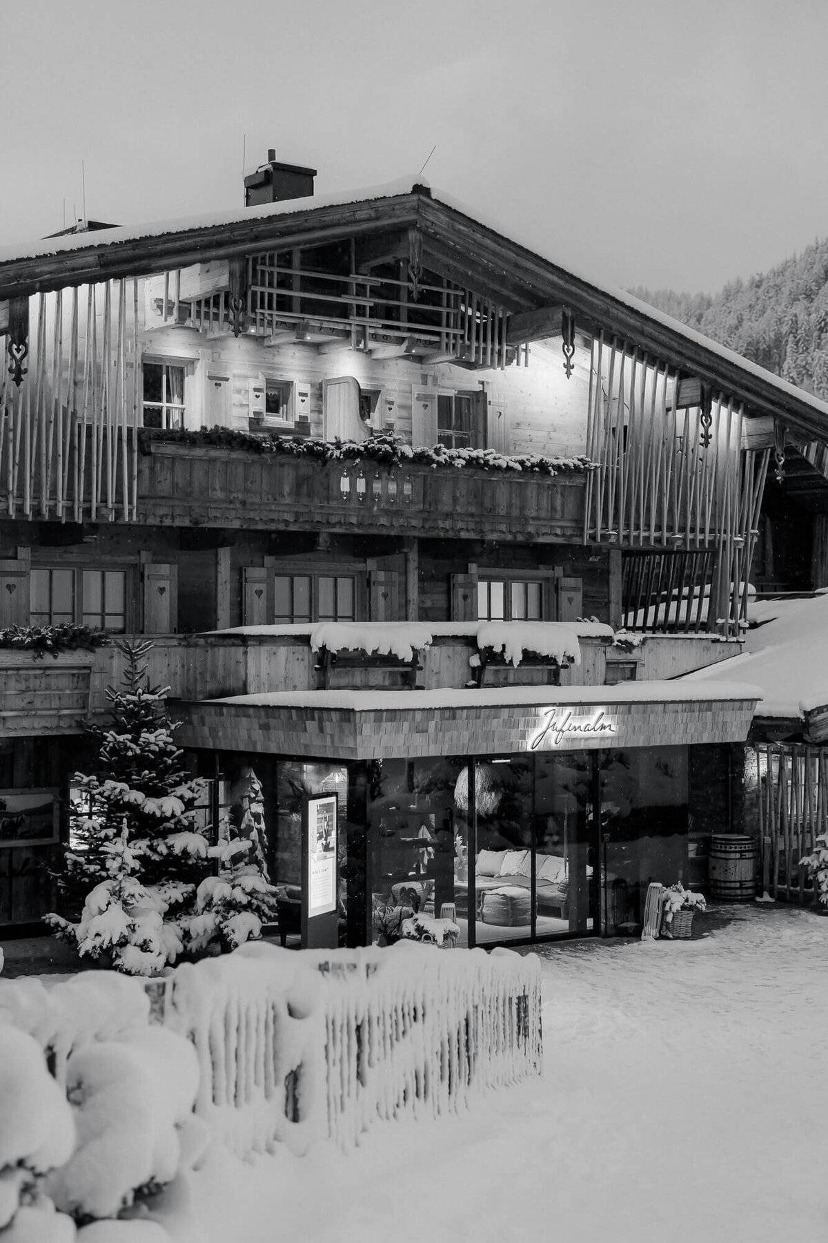 Winter Elopement Jufenalm Austria