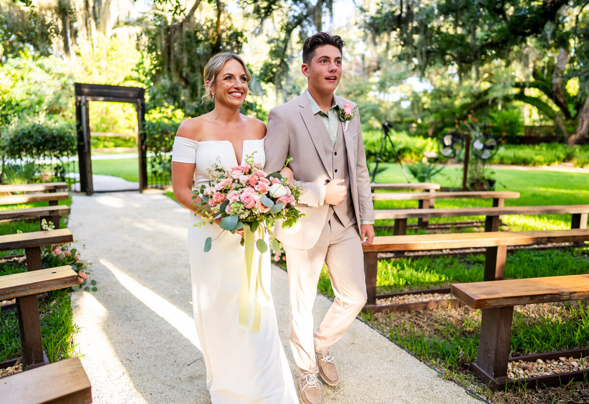 maddness-photo-del-favero-oasis-vow-renewal-chantilly-chic-celebrations-17