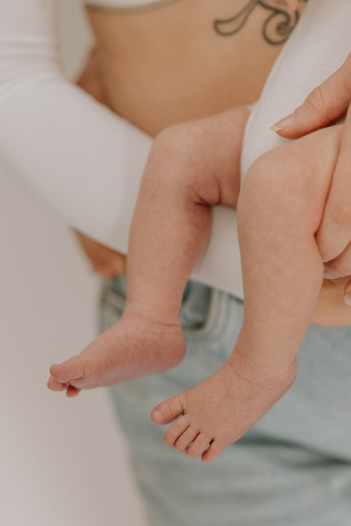 Little newborn feet