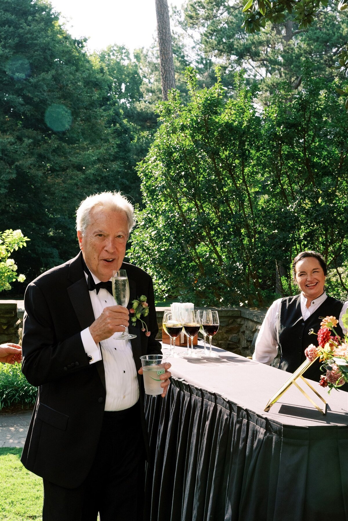 Victoria  Ethans Wedding_The Graylyn Estate Hotel NC Wedding Venue_NC Wedding Photographers_0411