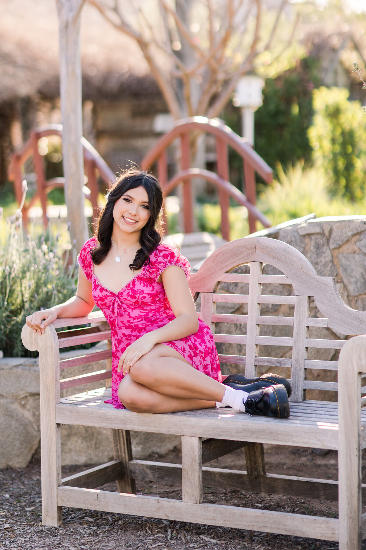 senior-portrait-photography-san-diego-girl-on-bench