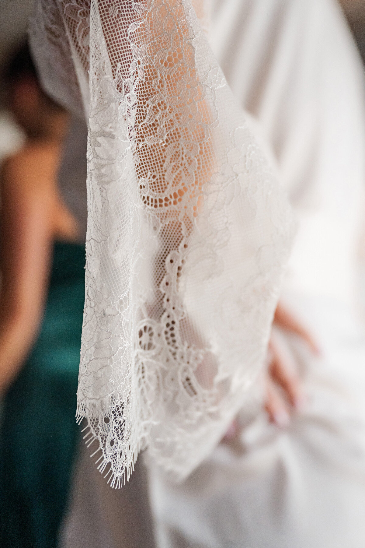 lace bridal gown