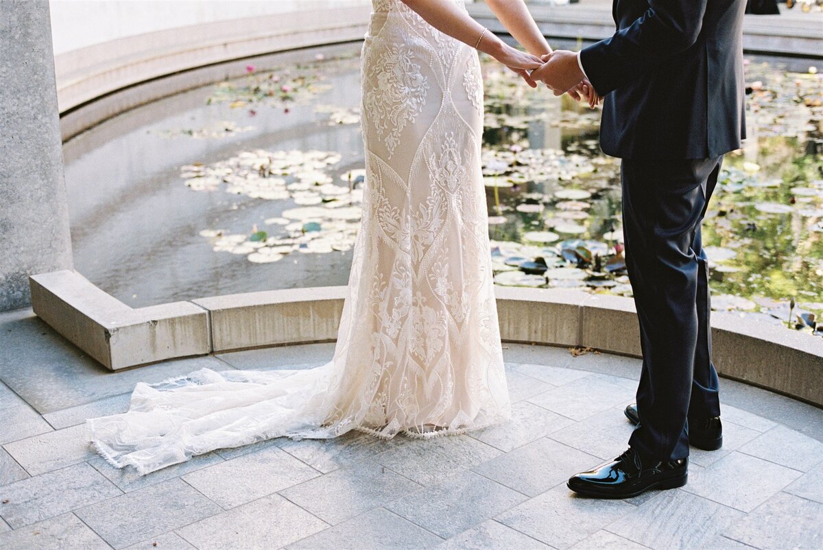 skirball-cultural-center-wedding-A_2bJ-first-look-Diana-Lake-Photography35