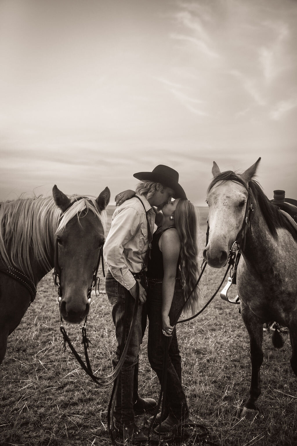 Engagement photography with horses