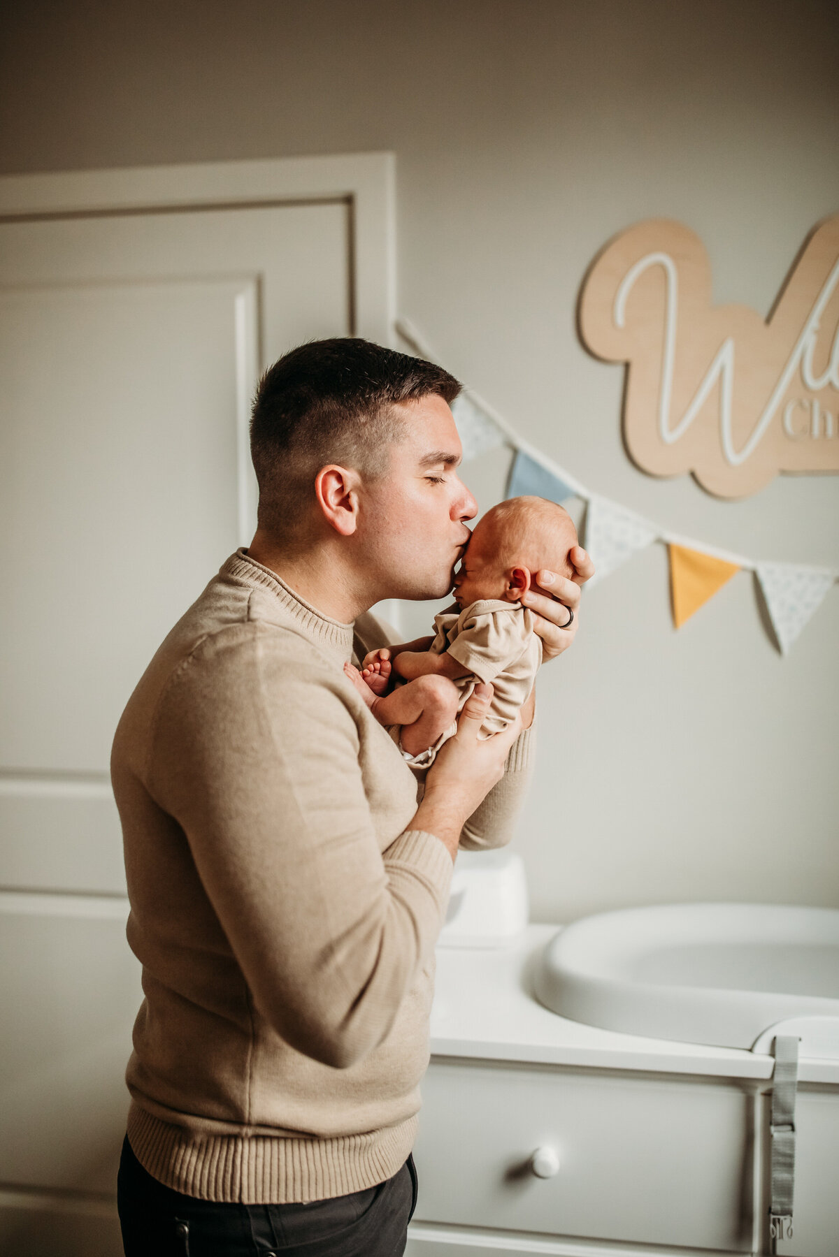 New_Hampshire_Lifestyle_Newborn_Photographer-44