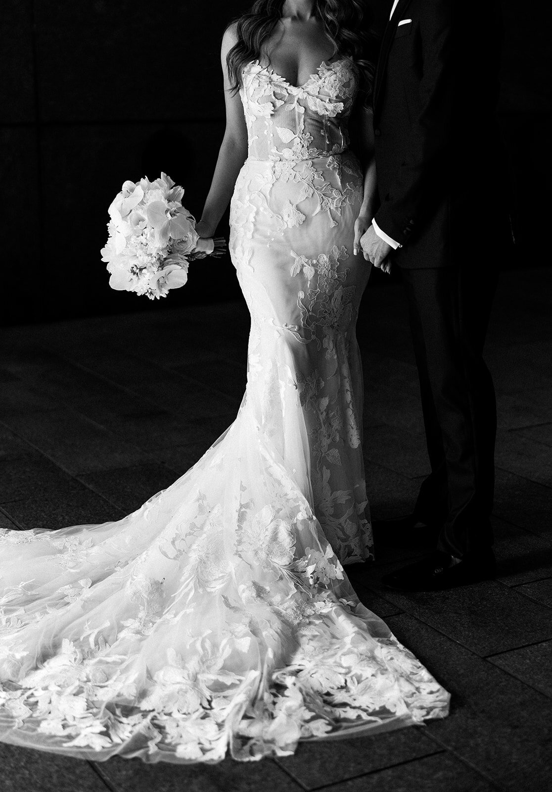 Bride and groom pictures at The Corinthian Houston