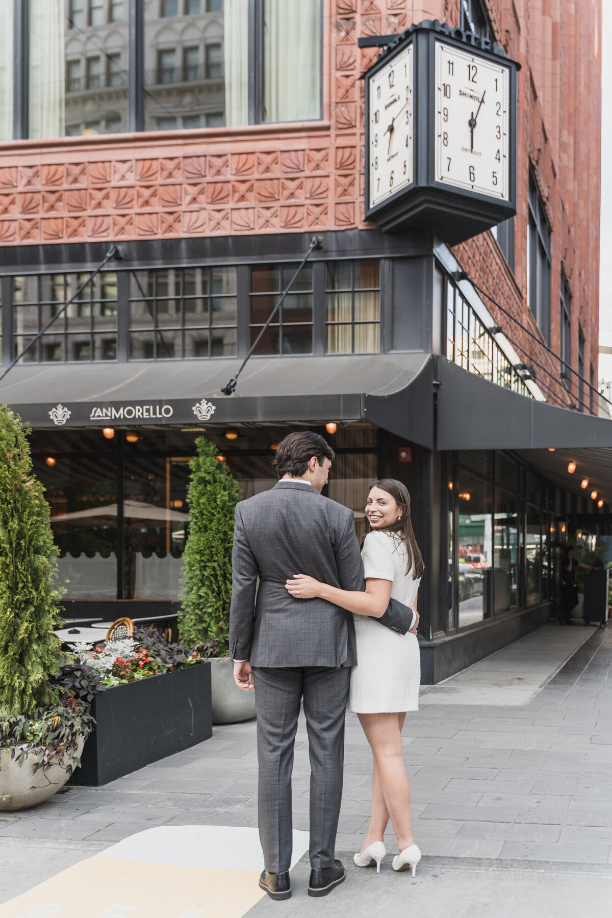 Chic-Detroit-Engagement-Session-Stylish-Natural-Photography21