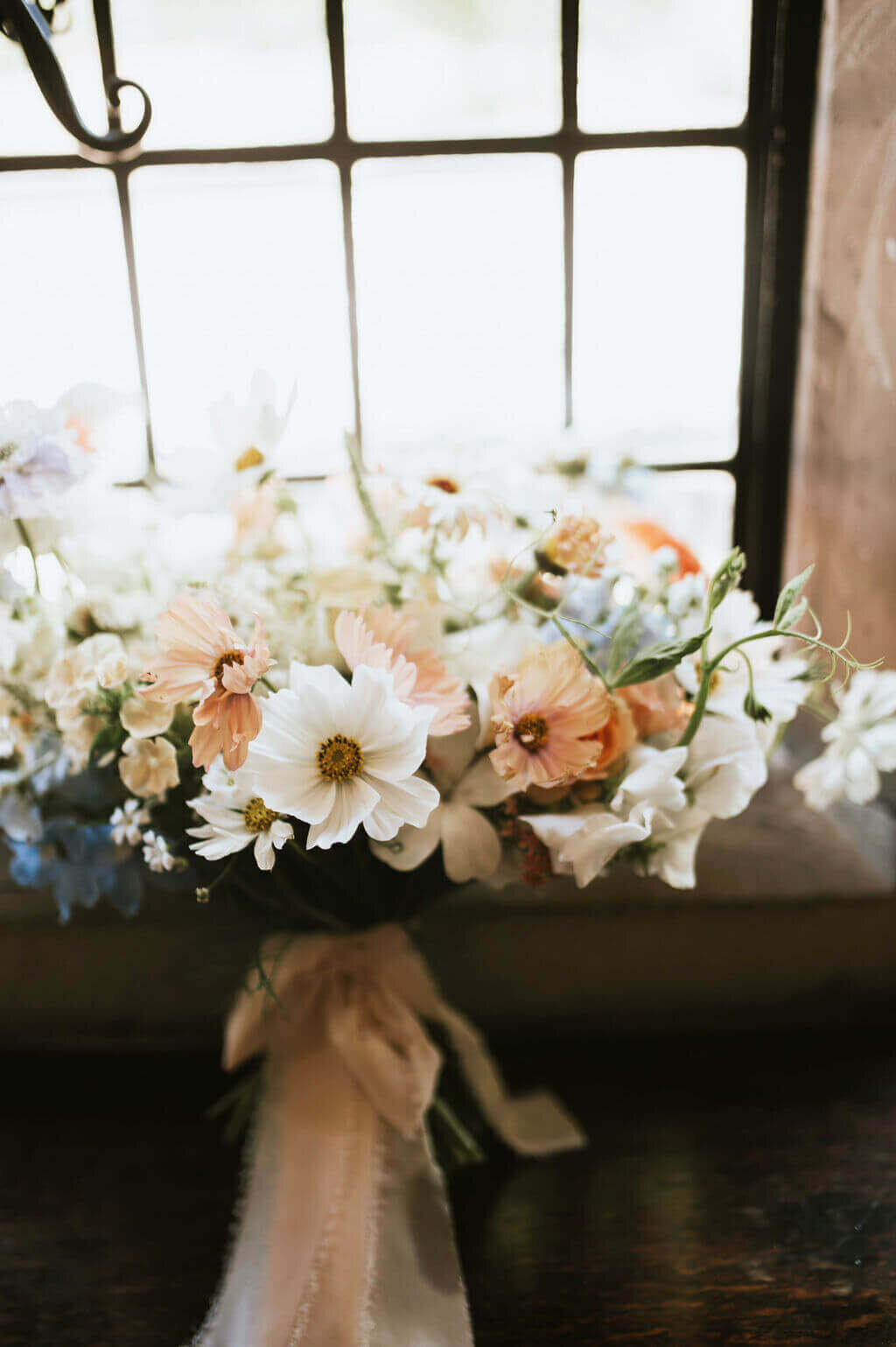 Kirsty-and-Ceith-Broadfield-Court-Wedding-Flowers-Issy-And-Bella-Florist-Herefordshire2