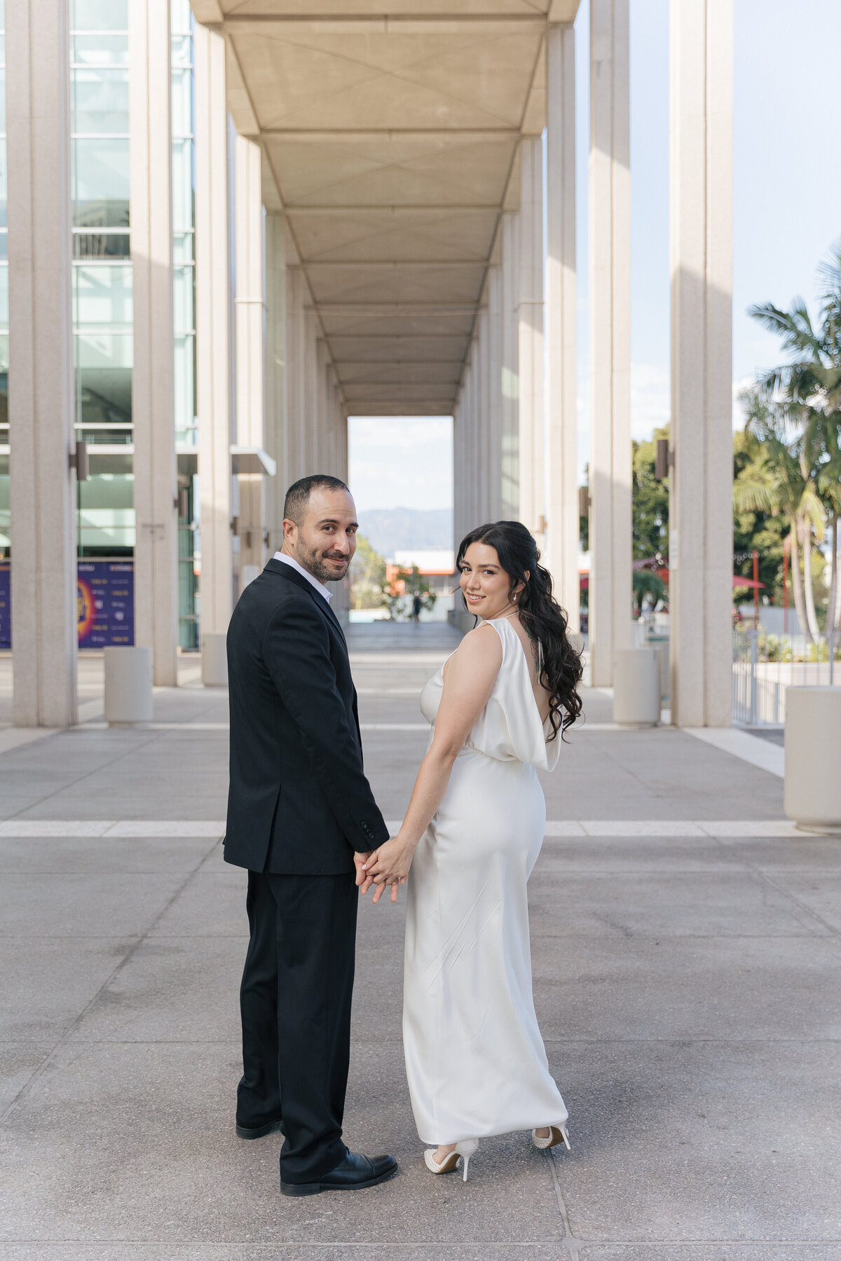 dowtown-los-angeles-Engagement-photos-30-adrian-mayra