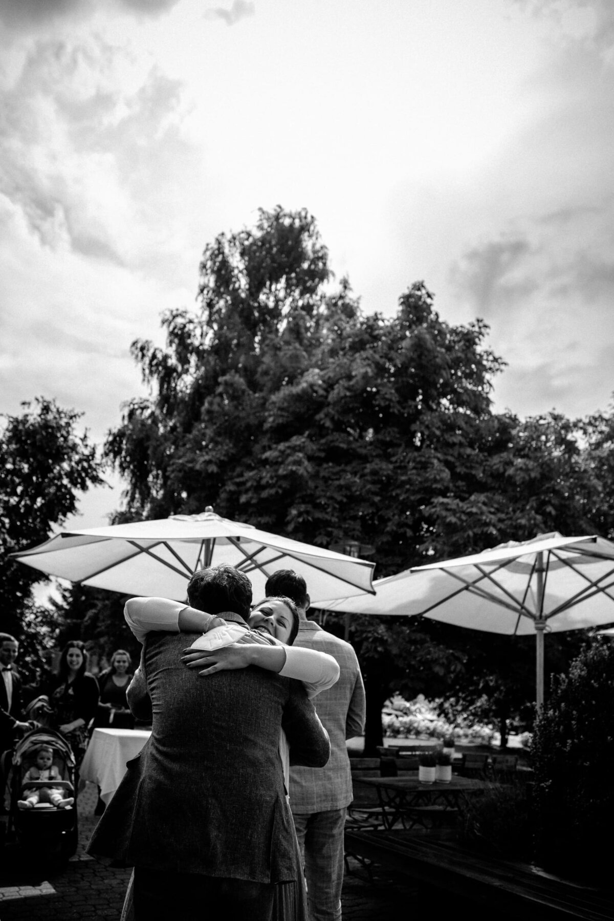 Hochzeit Landgasthof Meier Restaurant Hilzhof bei Nürnberg_Gay wedding photographer SELENE ADORES_211