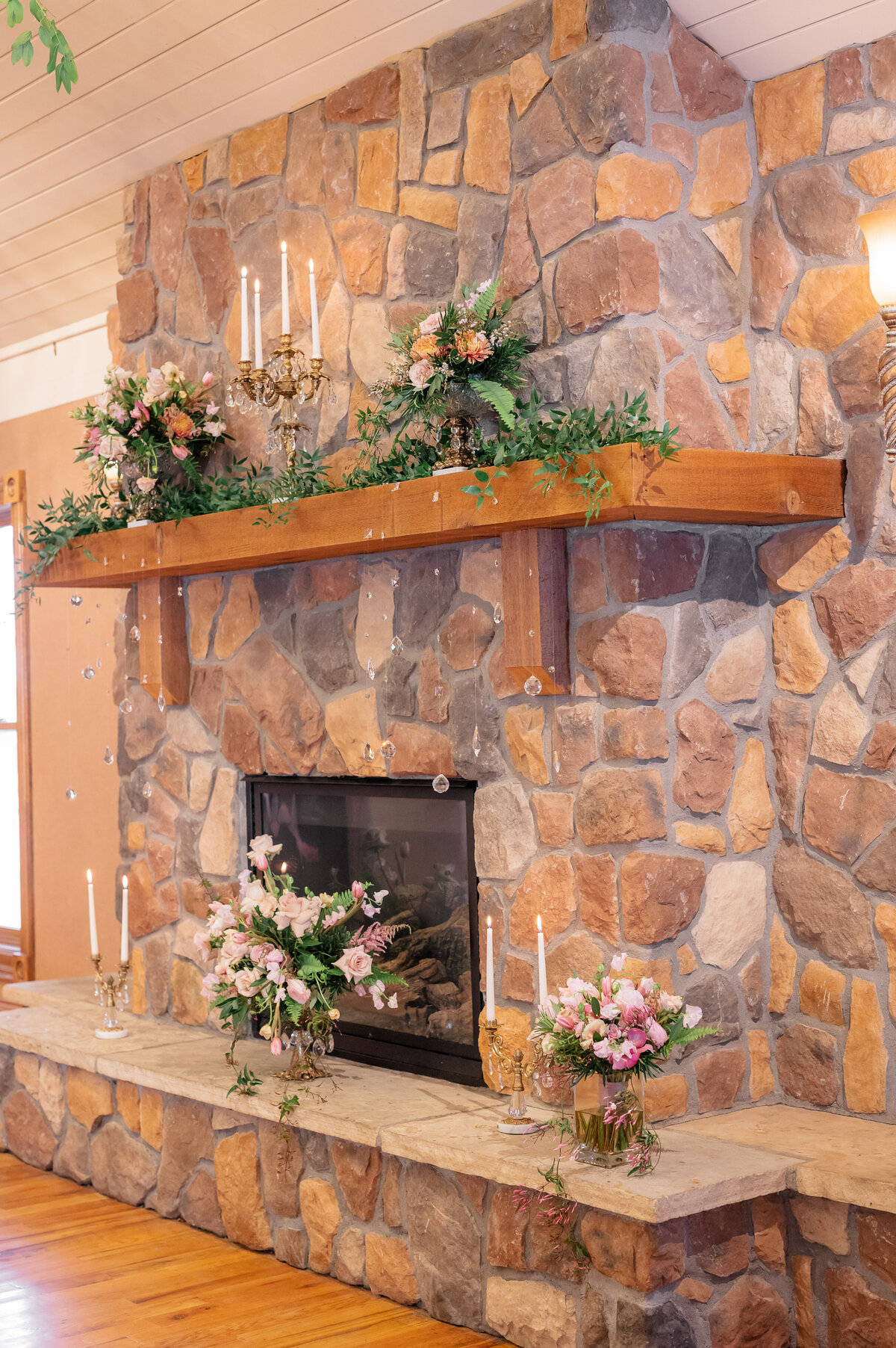 Fireplace Details - March 2023-21