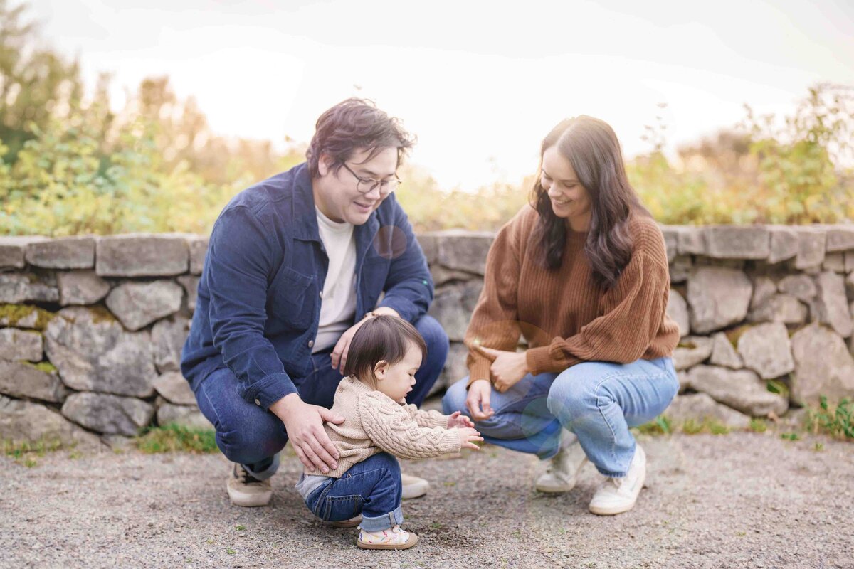 Seattle Family Photographer Outdoors Discovery Park Baby Parents Ethereal Lana Stewart Studios