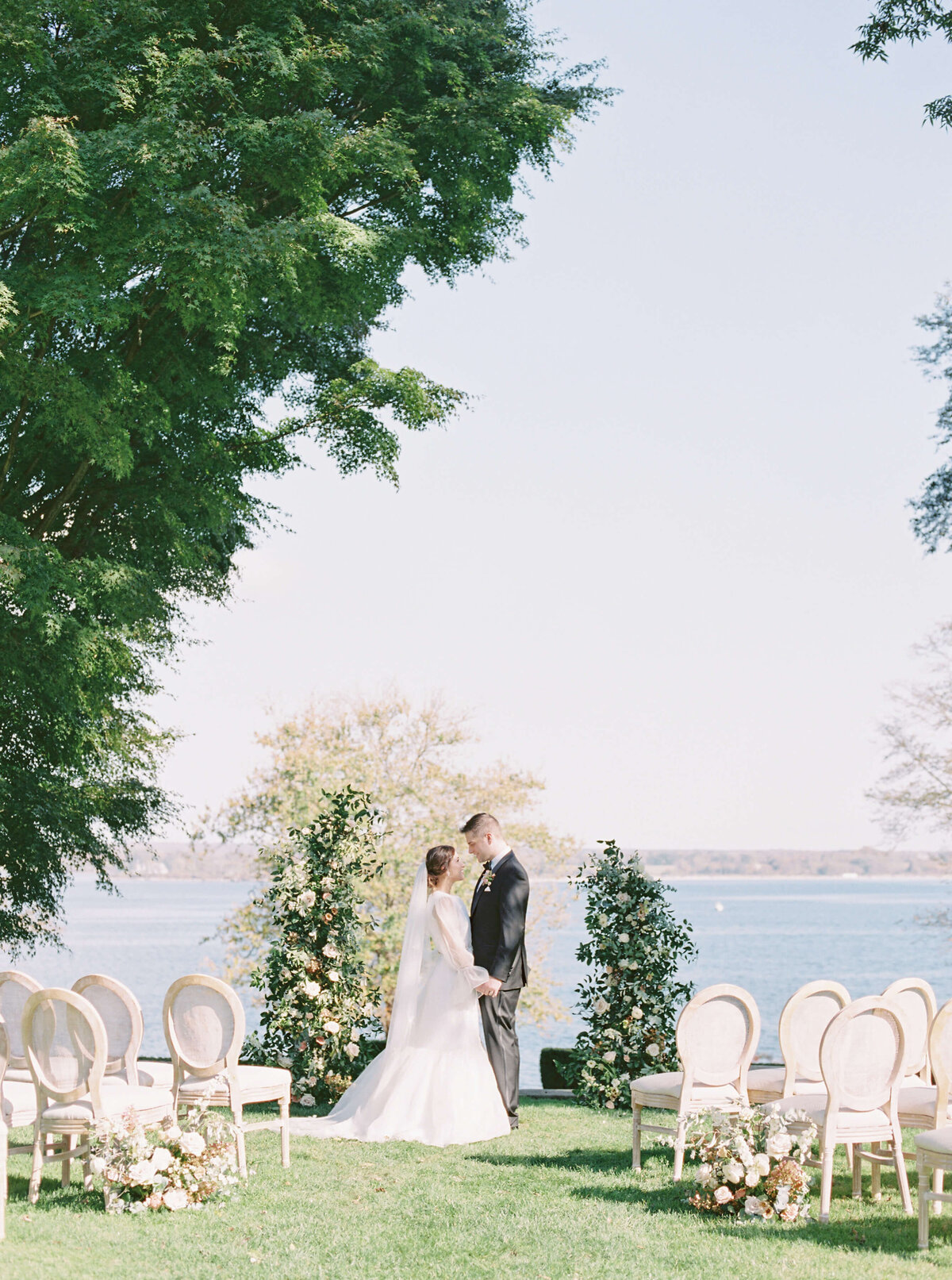 Newport_ Rhode Island Film Wedding Photographer_Katie Rhodes Photography-138