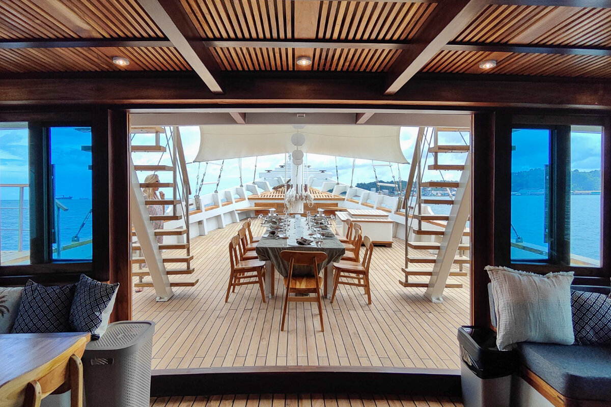 Siloina Luxury Surf Yacht Charter Mentawais - Cabins and Interior-1725413924963