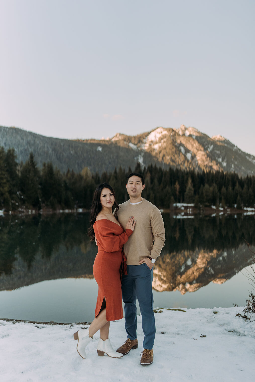 Joyce Li Photography Destination Wedding Elopement Engagement Lifestyle Portrait Photographer West Coast Seattle Washington California goldcreekpondengagement-44