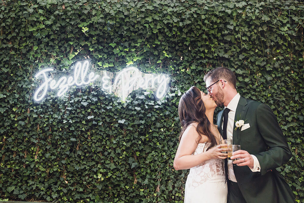 A MAGICAL WINTER PLANTERRA GARDEN WEDDING WITH A GREEN COLOR PALETTE IN WEST BLOOMFIELD, MICHIGAN PROVIDED BY KARI DAWSON PHOTOGRAPHY