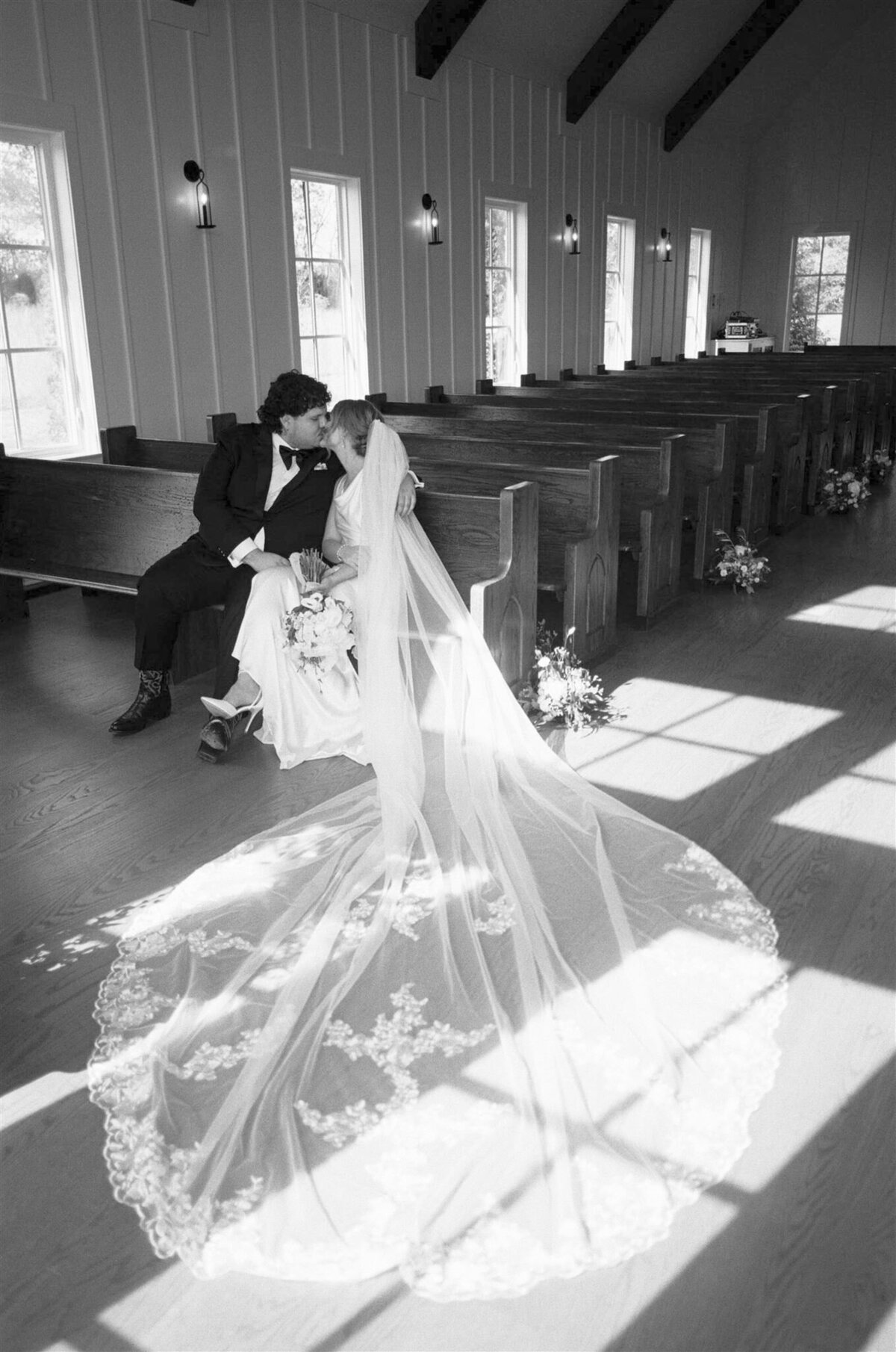 Timeless Classic Wedding Leah Gunn Photography