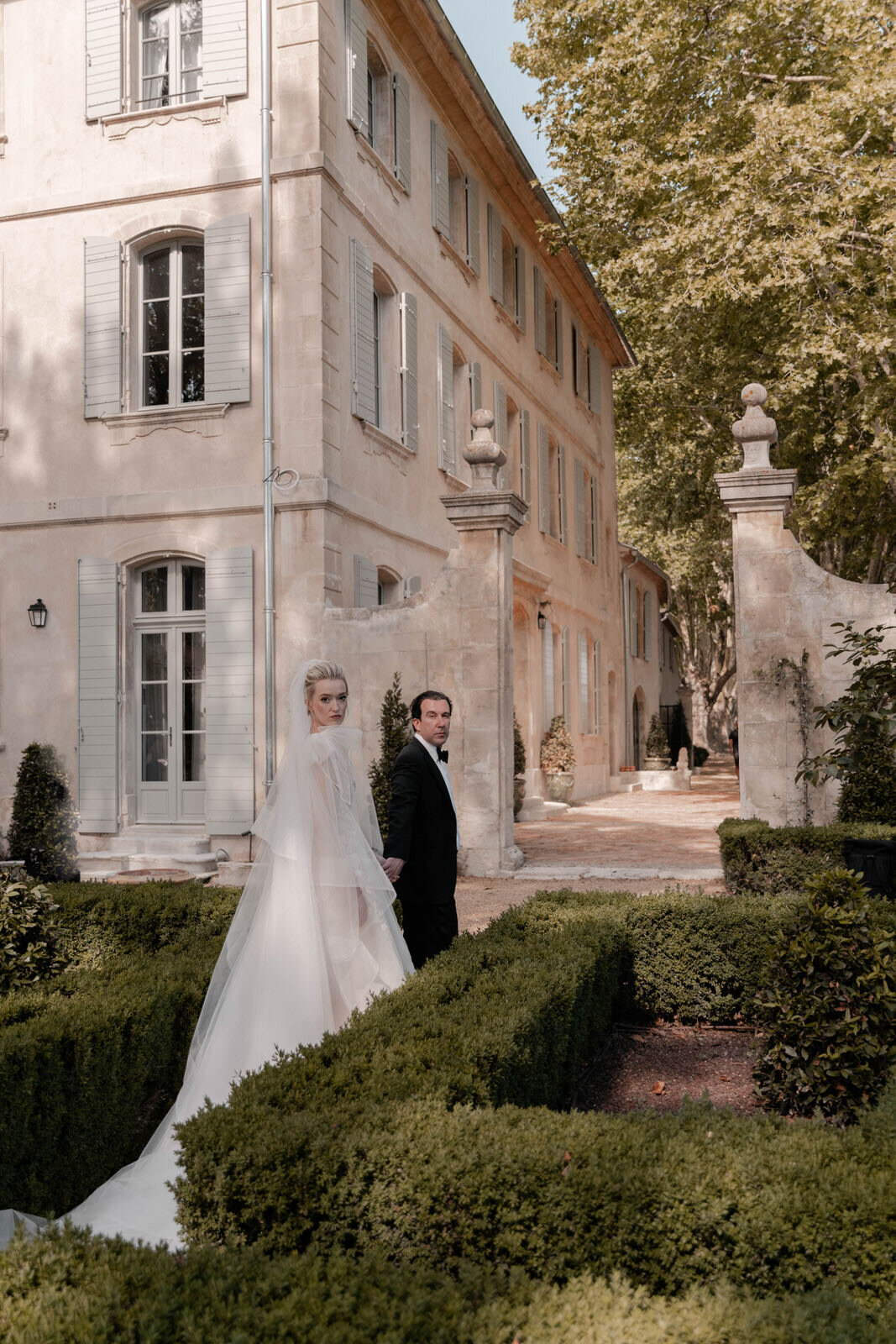 Flora_And_Grace_Provence_Domaine_De_Chalamon_Editorial_Wedding_Film_Photographer-268