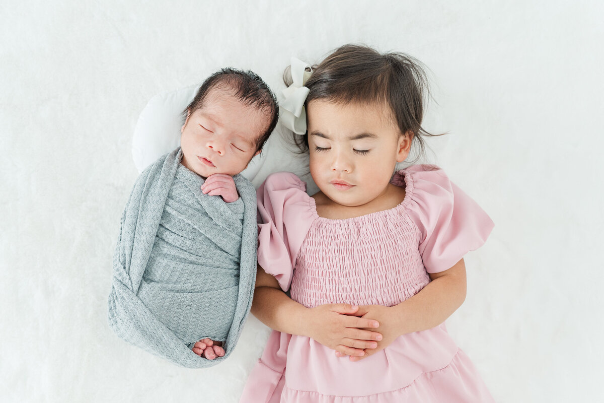 Castle Rock Lifestyle Newborn Photography Light and Airy Client Closet Elena Spraguer Photography 0023