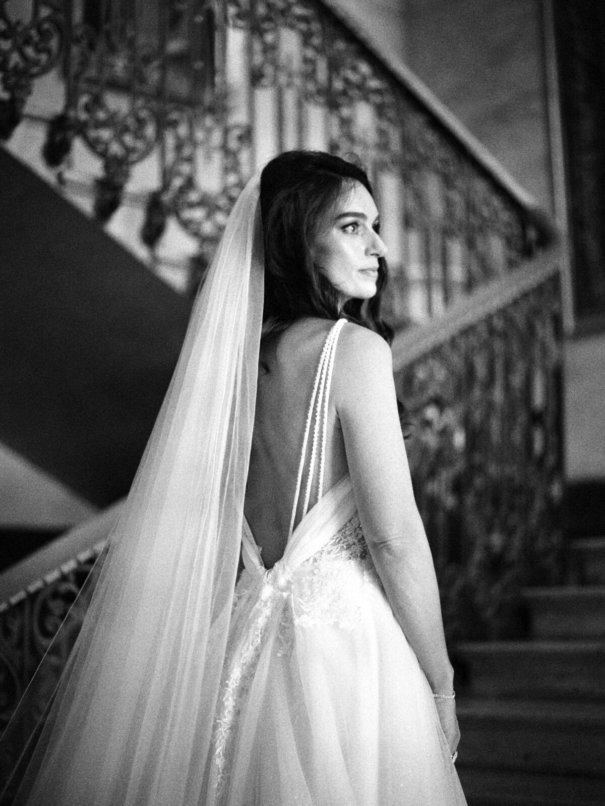 Wedding photography at Chateau de Varennes in Burgundy, France - 27