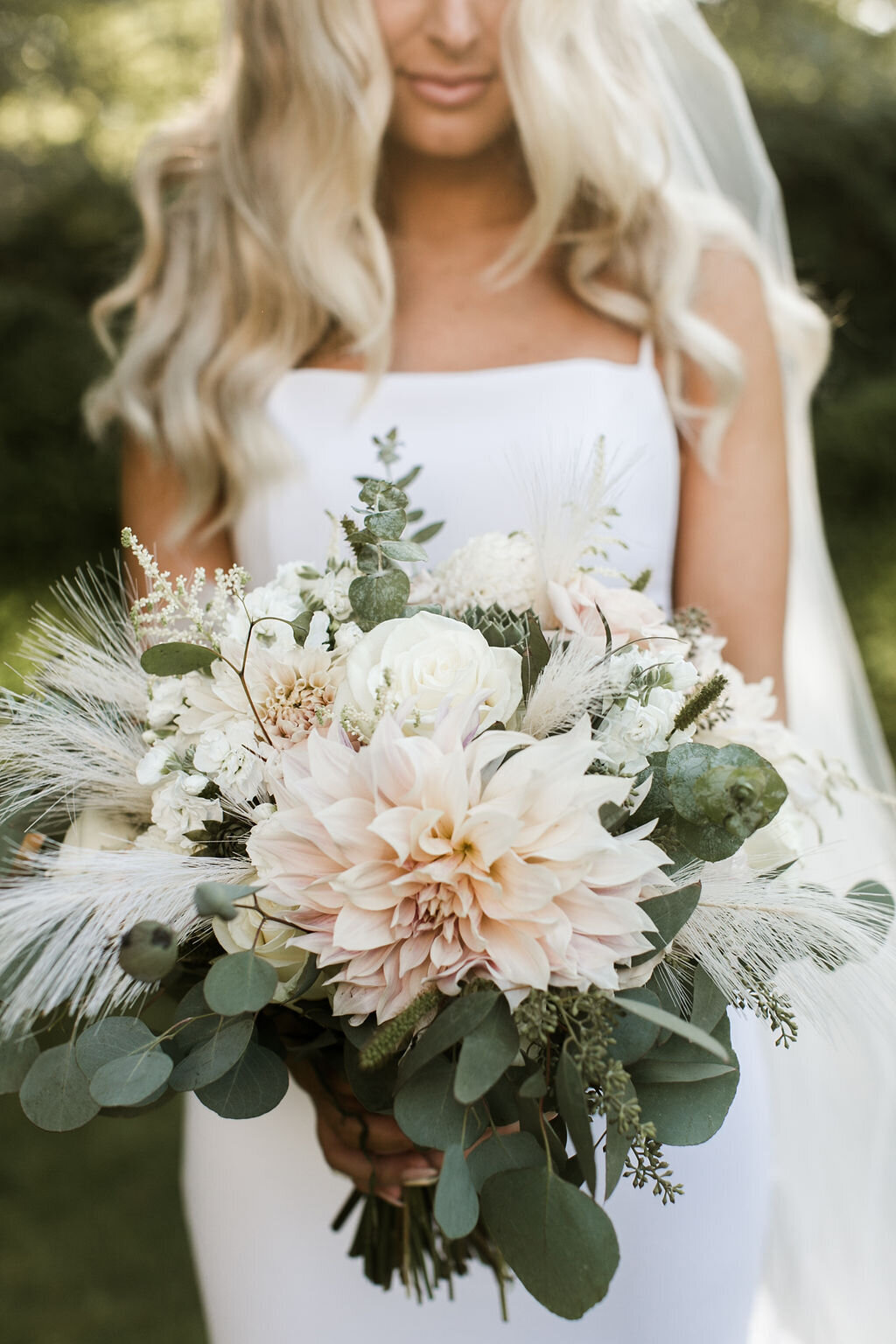 bride-bouquet-jen-strunk-events