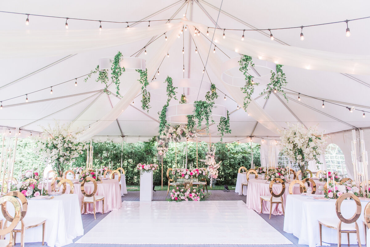 tented-backyard-estate-wedding-ottawa-lush-florals-pink-wedding-photography by emma-decor