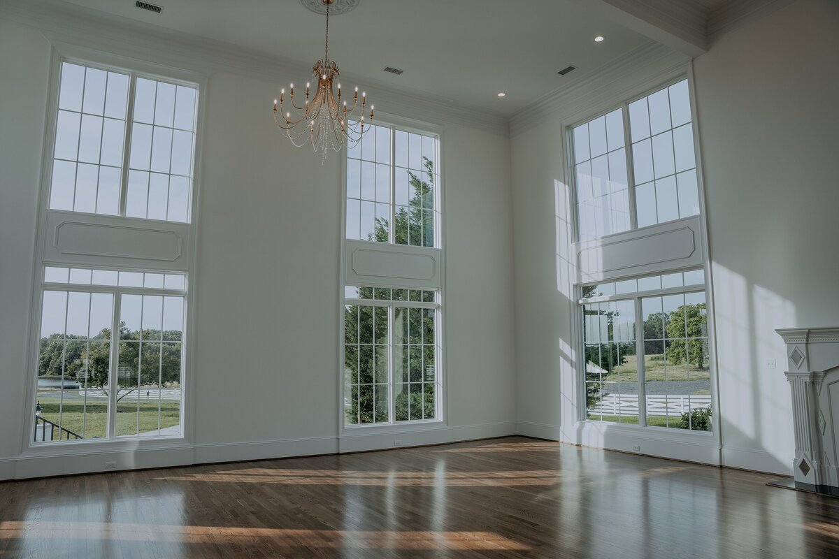 ballroom3_wildandroam