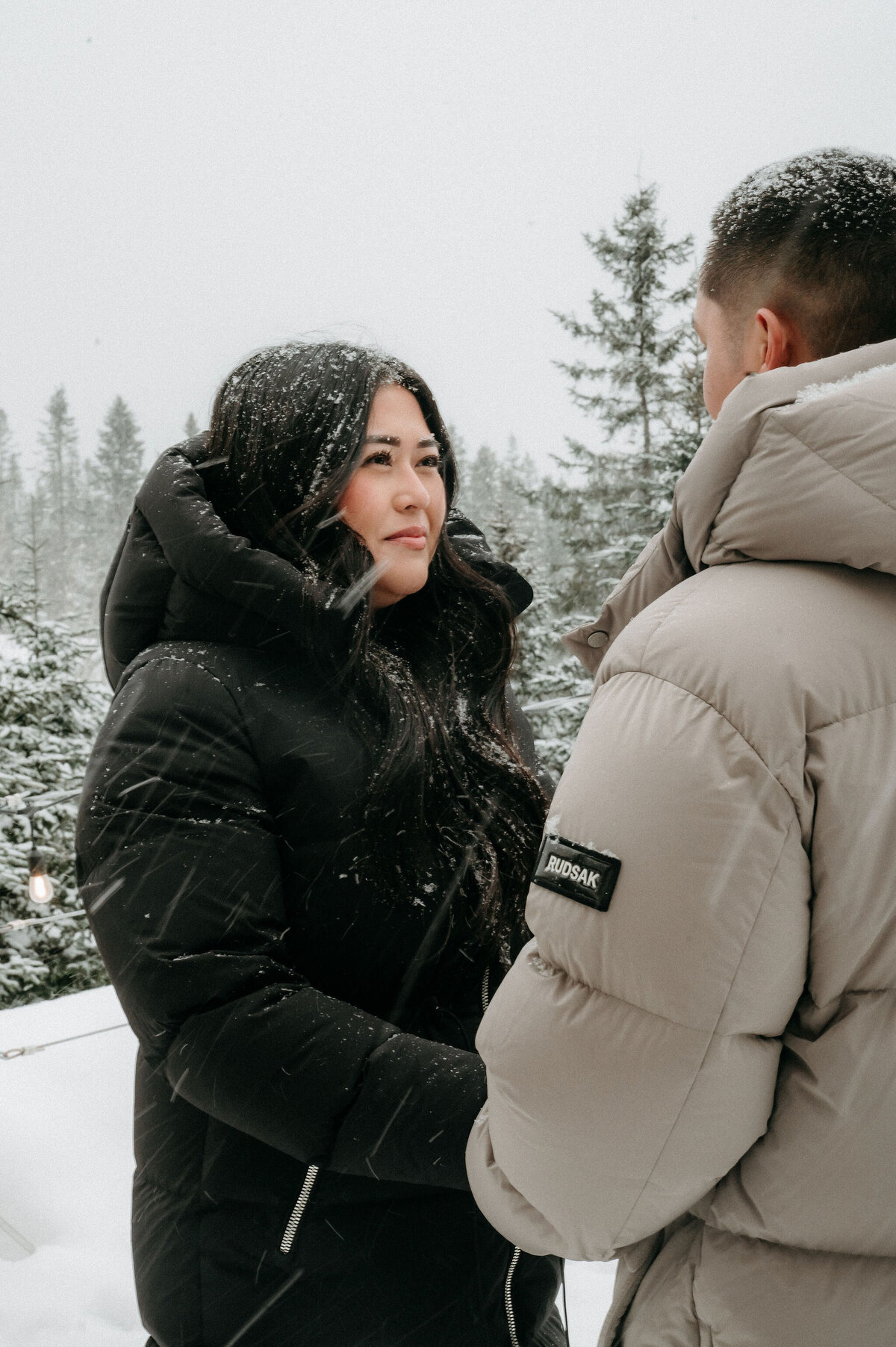 S-R_Winter-Elopement-Quebec-83