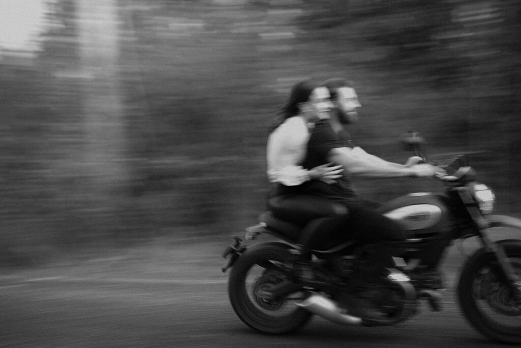 MotorcycleEngagementSession-ProfessionalTorontoCouplesPhotographer-1